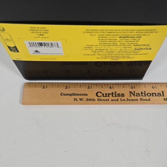 Disney World Parks 2024 Collectible Medallion Holder Book Binder Mickey‎ Mouse - Picture 5 of 5